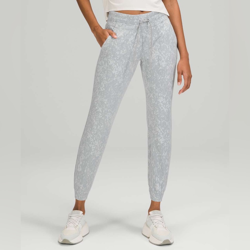 LULULEMON READY TO RULU JOGGER